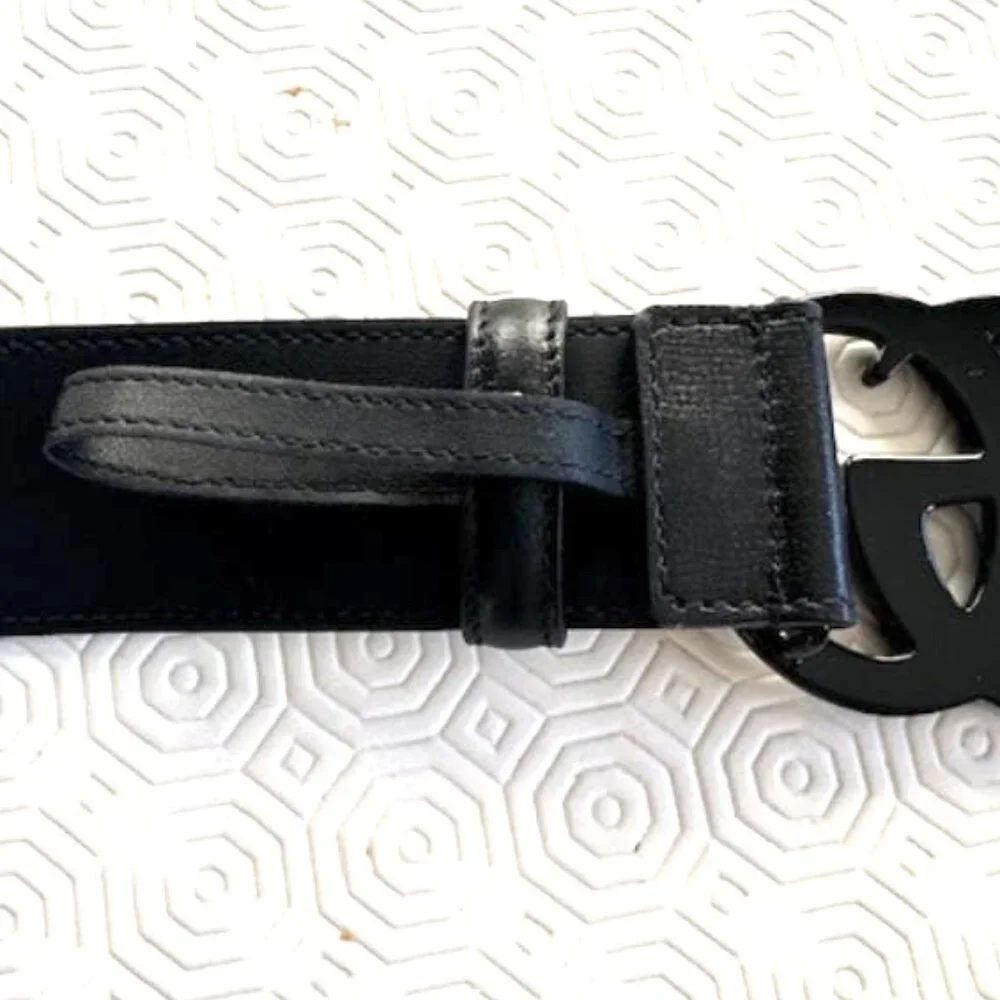Gucci Signature GG Marmont Buckle Leather Belt